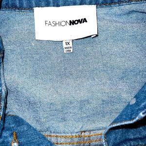 Fashion Nova| Never worn only tried on.